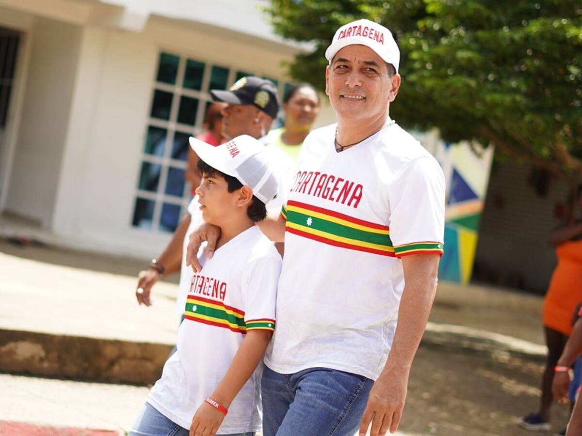 Dumek Turbay hizo recorridos en Arroyo de Piedra y Punta Canoa