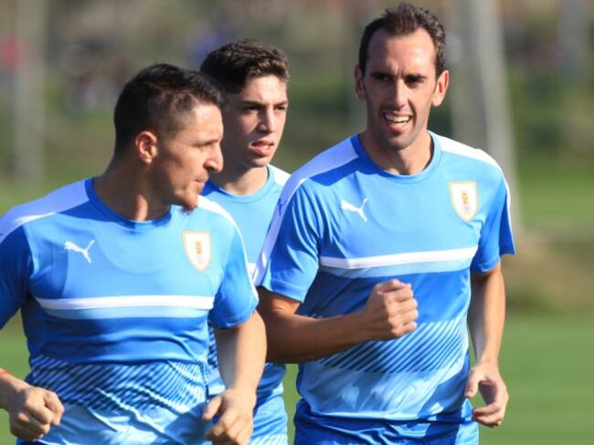 Uruguay y Argentina protagonizan el clásico más antiguo de las Eliminatorias Sudamericanas