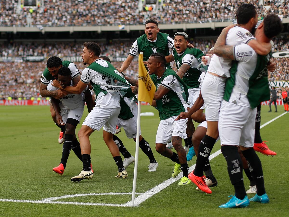 Botafogo hace la épica y gana su primera Copa Libertadores, tras jugar más de 90′ con 10