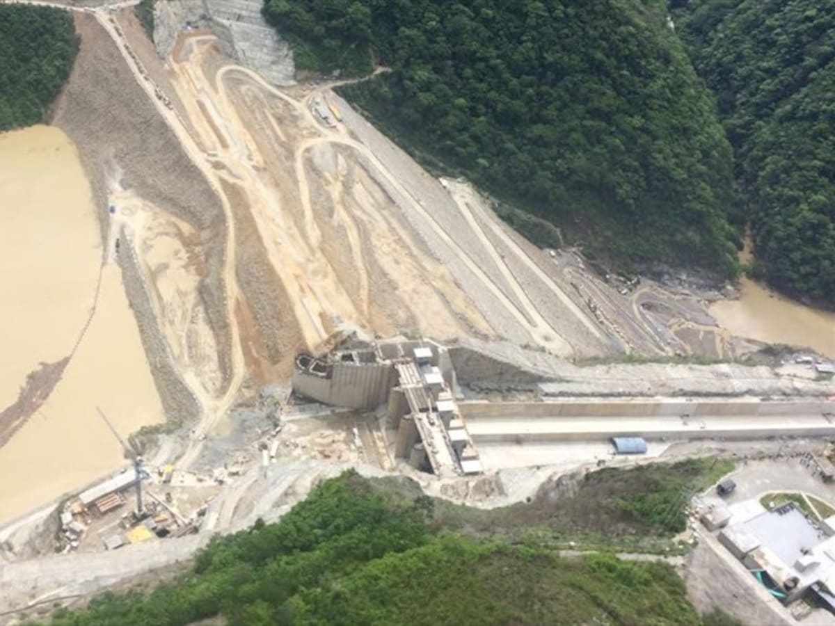 Epm tiene que pensar que arriba de Antioquia hay tres departamentos: gobernador de Bolívar