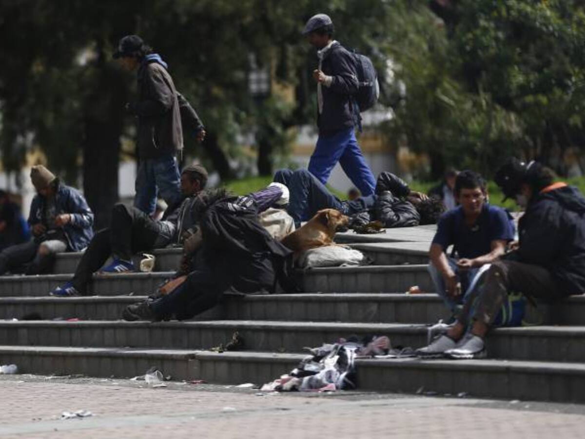 Adoquines de la Plaza de Bolívar están siendo consumidos con alucinógenos