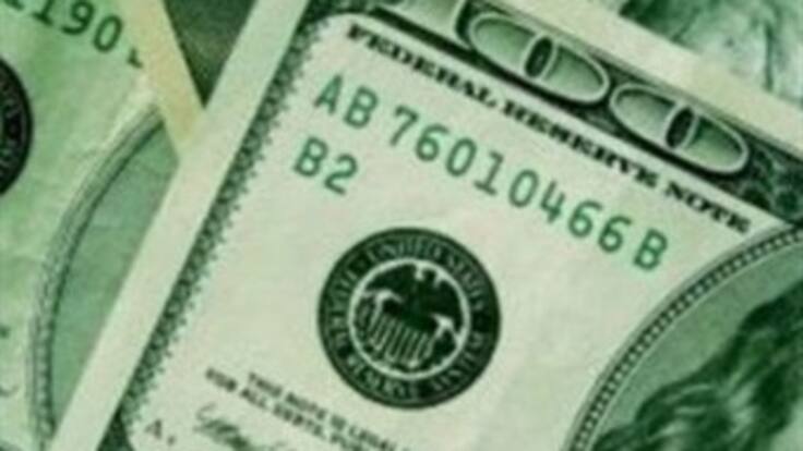 Precio del dólar se desploma y rompe la barrera de los $1.900 pesos