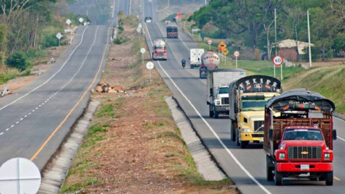 Alcaldes en provincia piden culminar Ruta del Sol