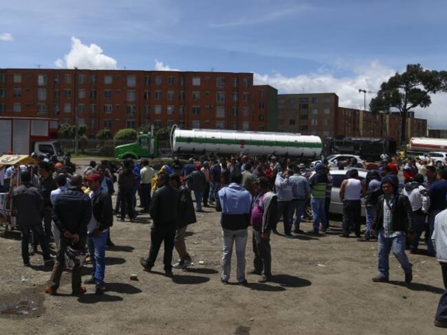 [Fotos] Se concentran camioneros en la localidad de Fontibón por cese de diálogos con el Gobierno