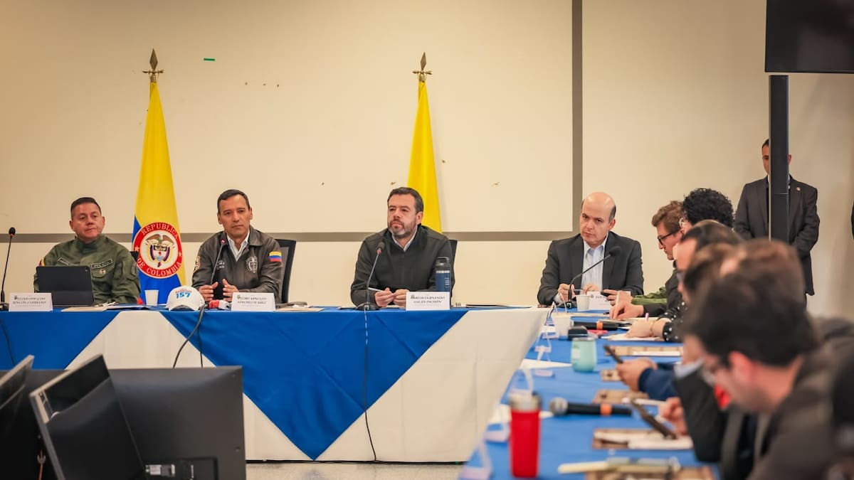 Doblan esfuerzos policiales para la segunda vuelta presidencial en Bogotá: serán 21 mil uniformados