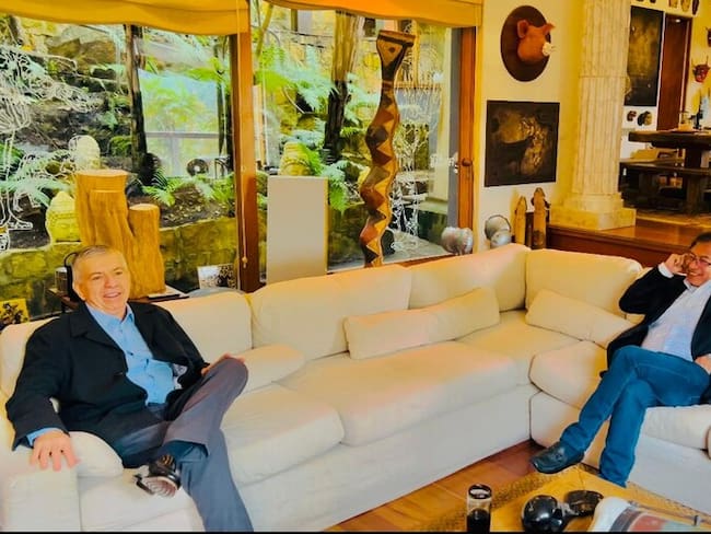 ¿Qué opinan congresistas liberales sobre la reunión entre César Gaviria y Gustavo Petro?