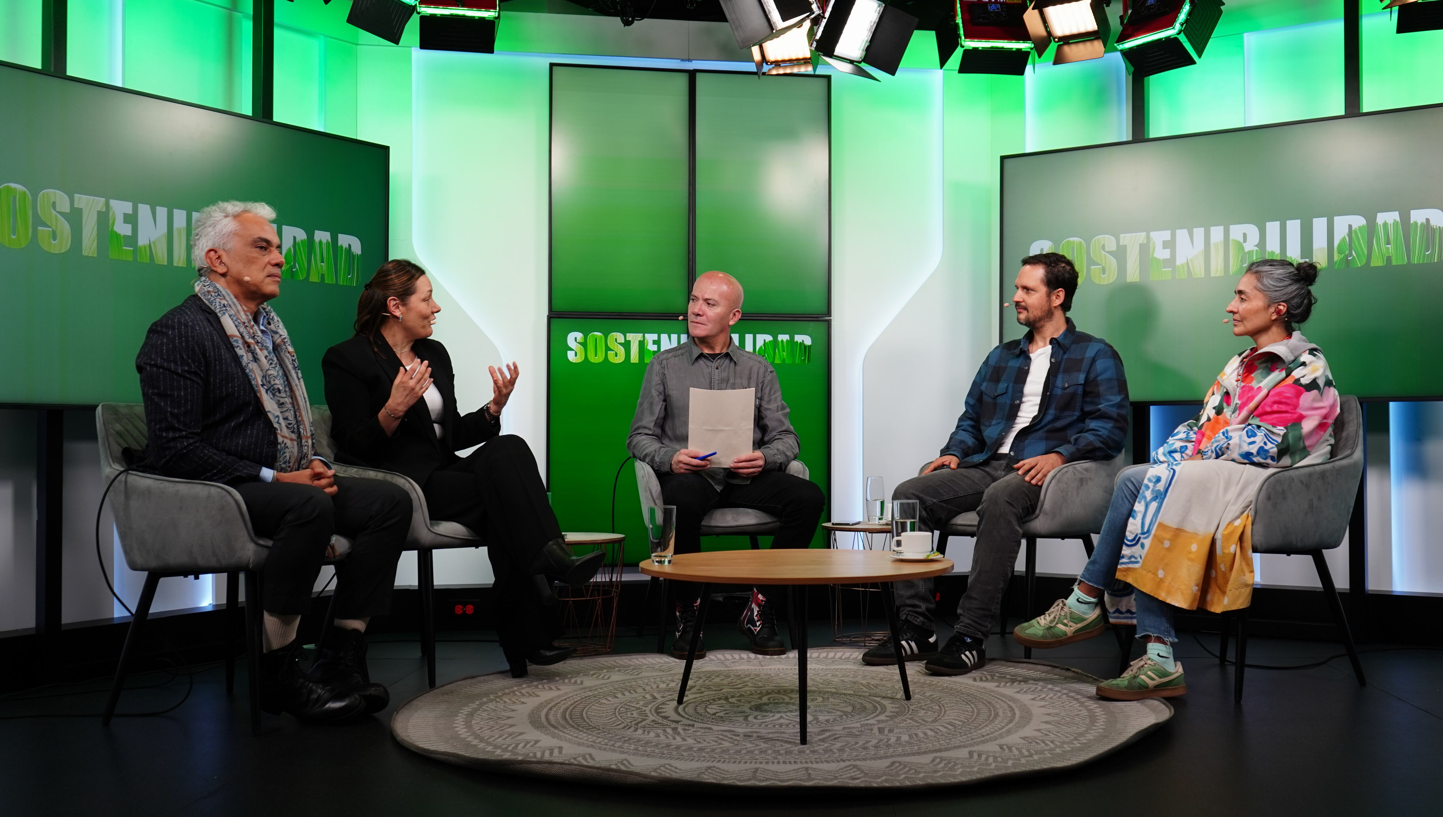 El diálogo destacó que la sostenibilidad no se trata solo de conservar, sino de transformar los hábitos y generar valor compartido entre sectores. | Foto: Caracol Radio