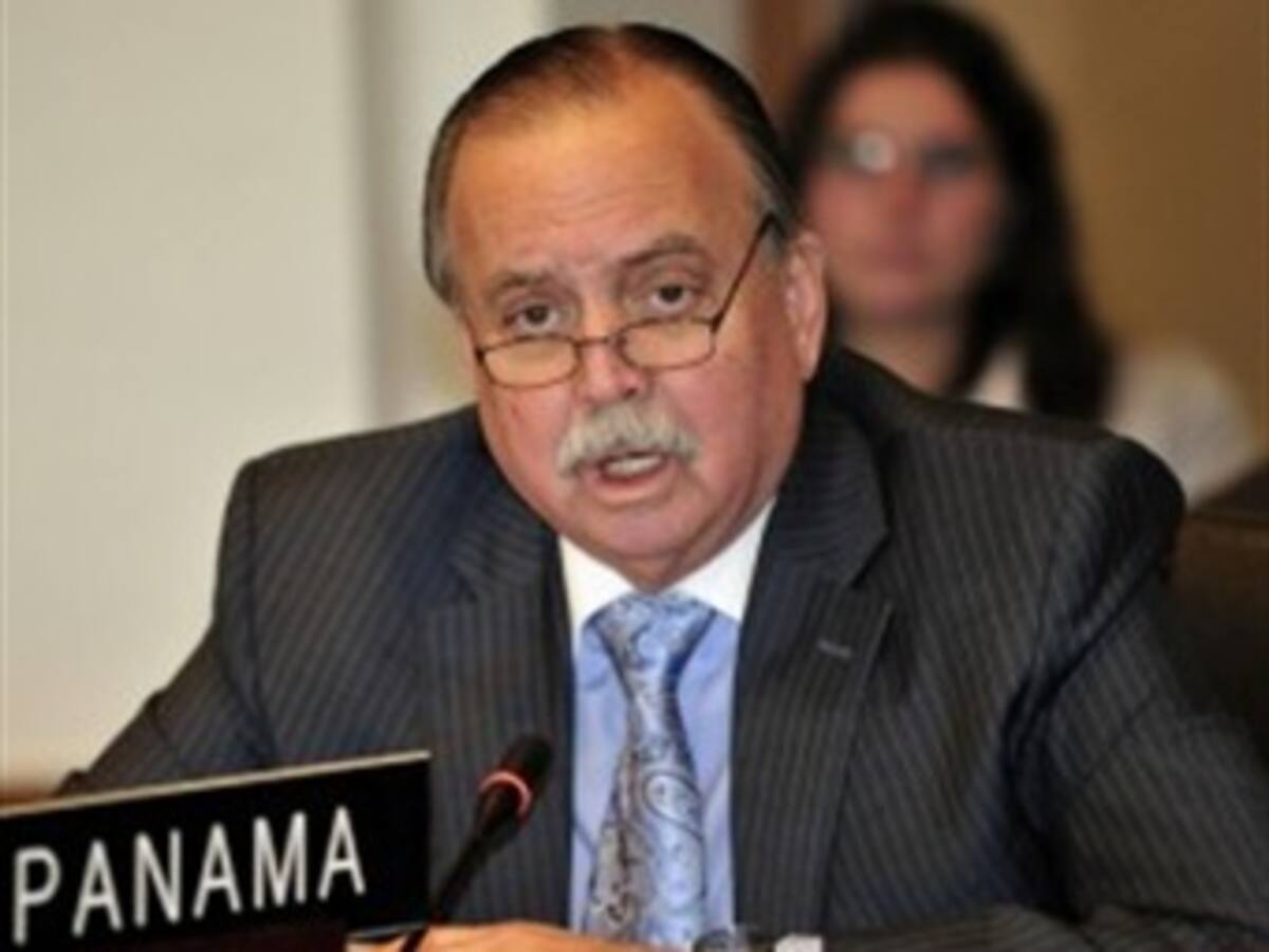 Panamá destituye a embajador en OEA tras rechazo a sus críticas a Venezuela