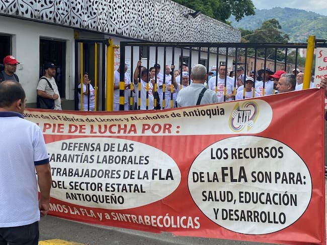 La FLA y su sindicato Sintrabecólicas, llegaron a un acuerdo en Medellín