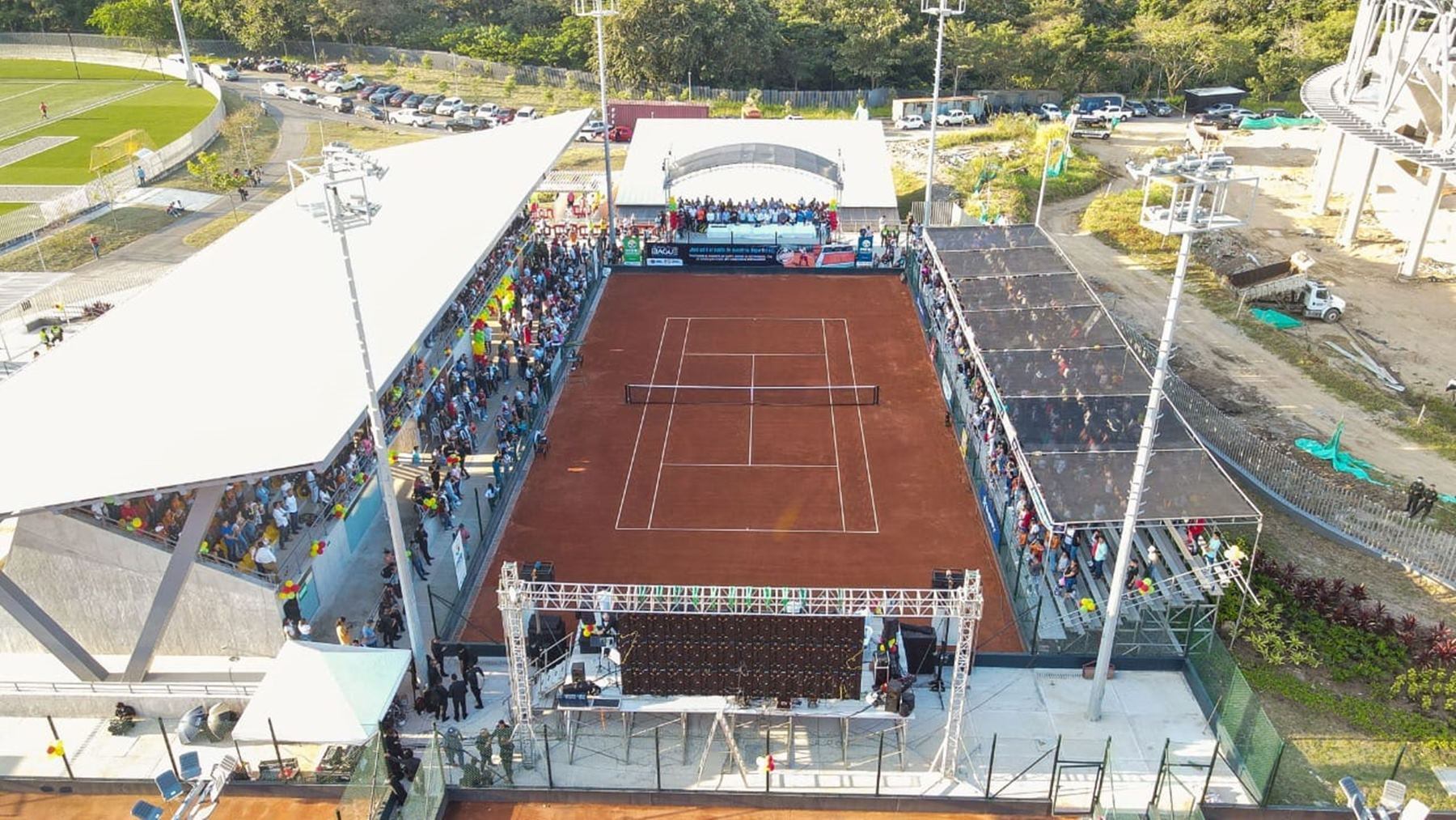 La Alcaldía hizo la entrega de un nuevo escenario en el Parque Deportivo