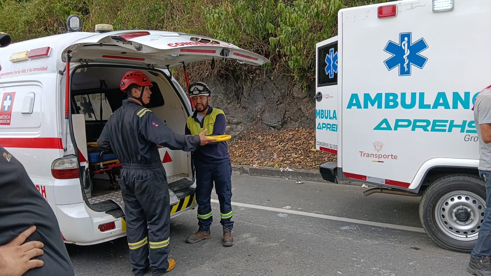Tres personas murieron este sábado 29 de agosto en un siniestro vial entre Manizales y Medellín.