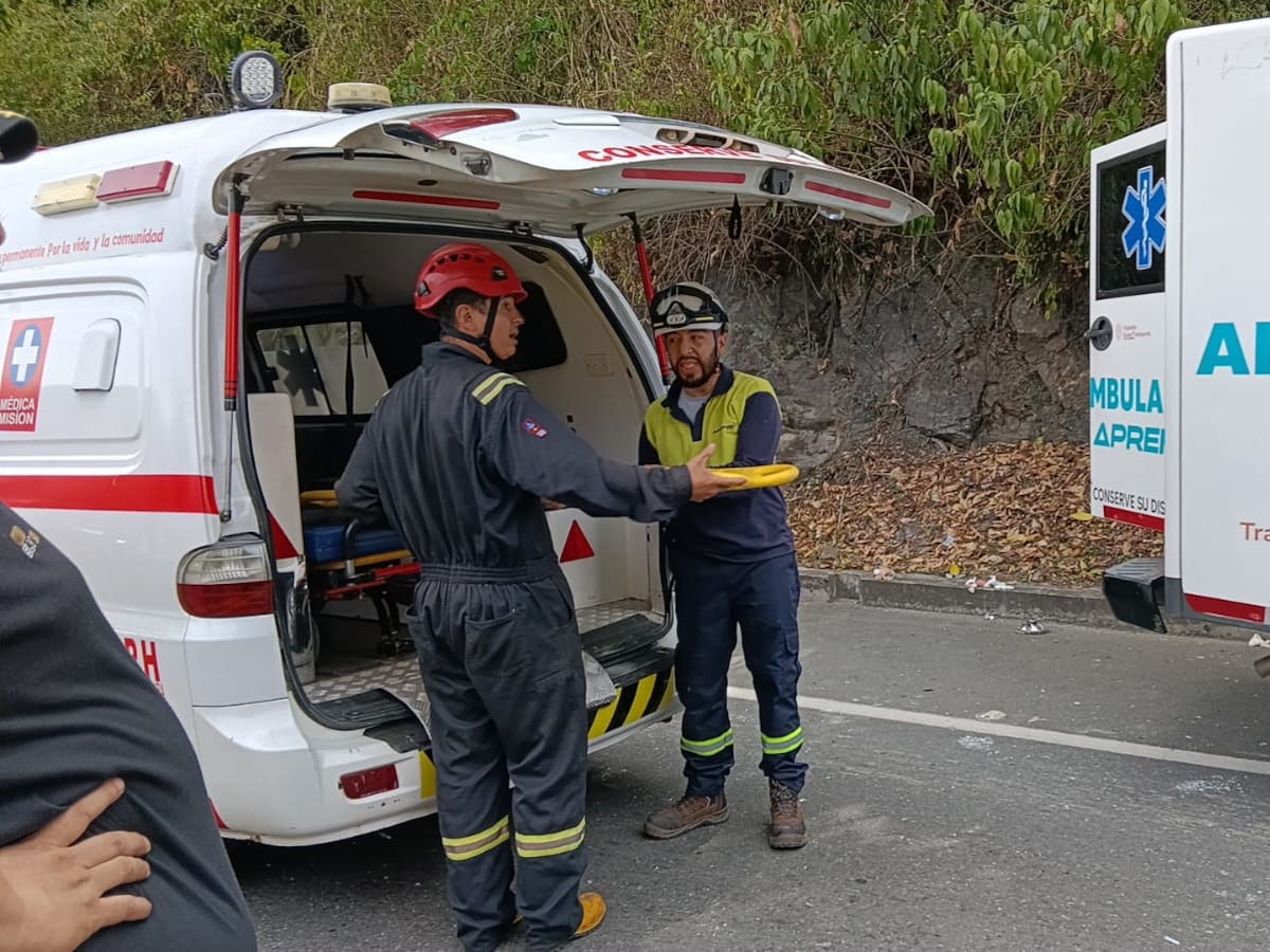 Tres personas murieron este sábado 29 de agosto en un siniestro vial entre Manizales y Medellín