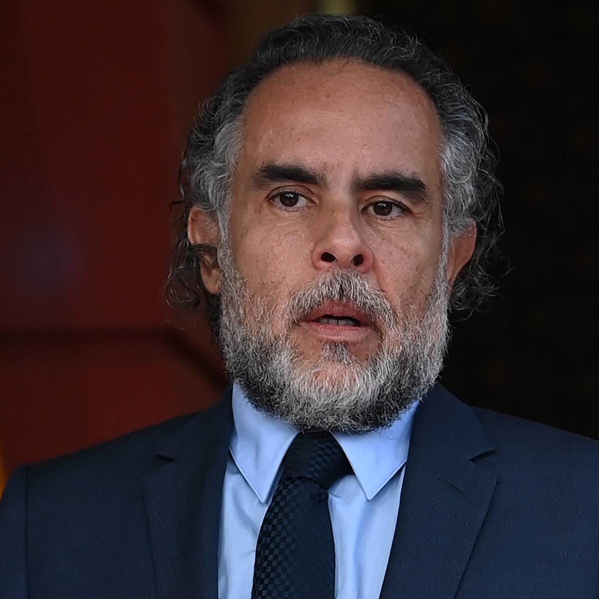 La reapertura es arrancarle la frontera a las mafias: embajador Armando Benedetti