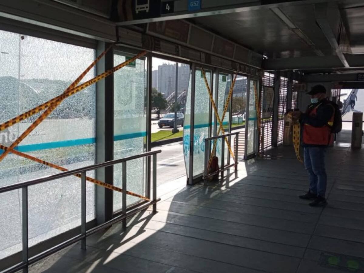 Programe sus viajes, 41 estaciones de Transmilenio cerradas por daños