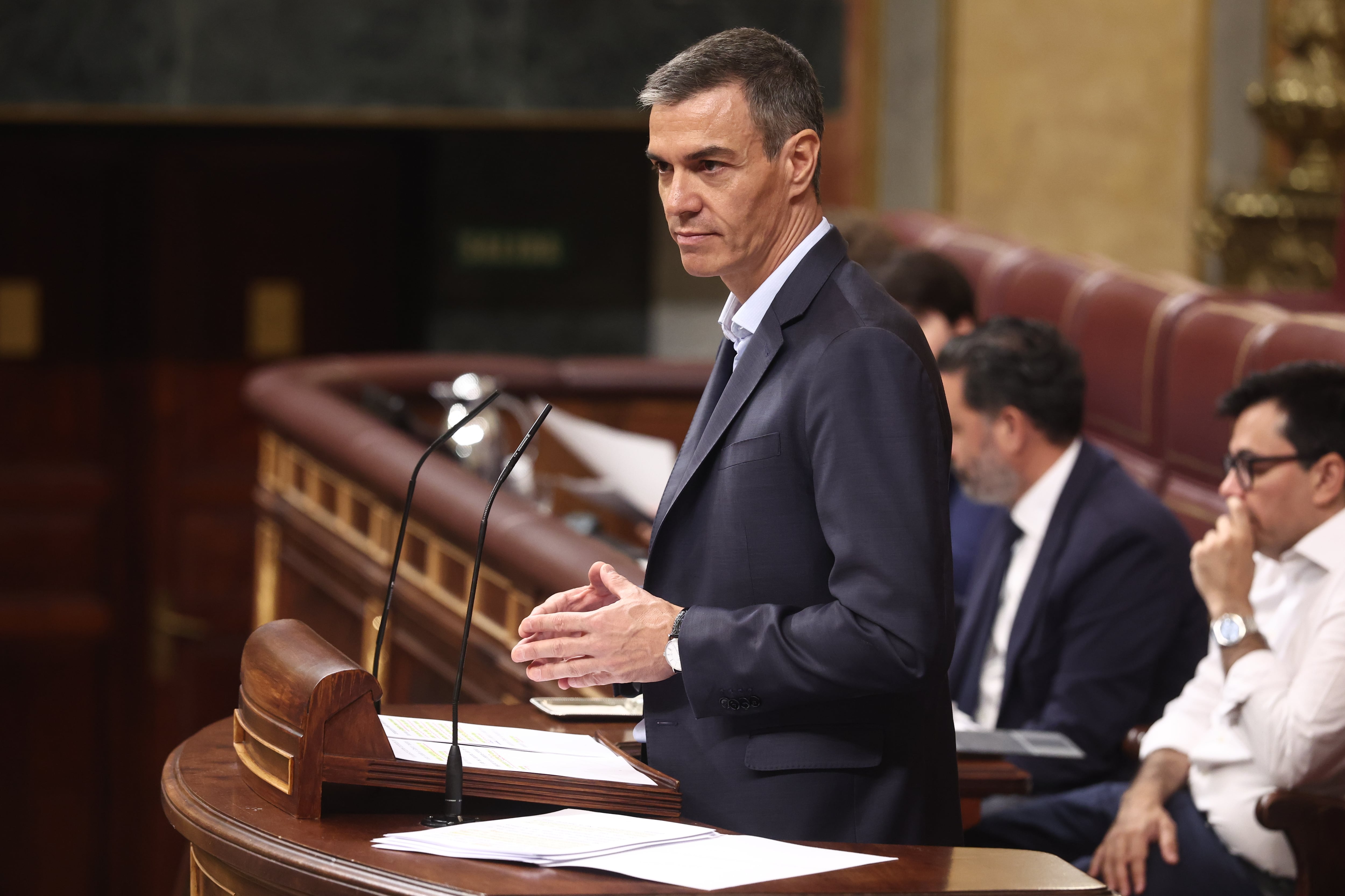 Sánchez y Feijóo se enfrentan en el Parlamento en medio de una polémica en toda regla sobre la corrupción y las peticiones de convocar elecciones: Getty Images.