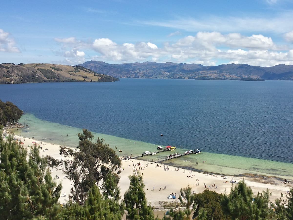 Juez ordena frenar construcción de un hotel por riesgos ambientales sobre el Lago de Tota