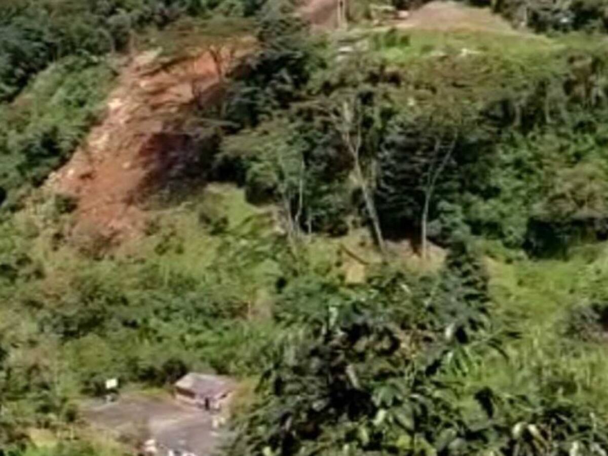 Emergencia en Santa Rosa de Cabal por derrumbe de grandes proporciones