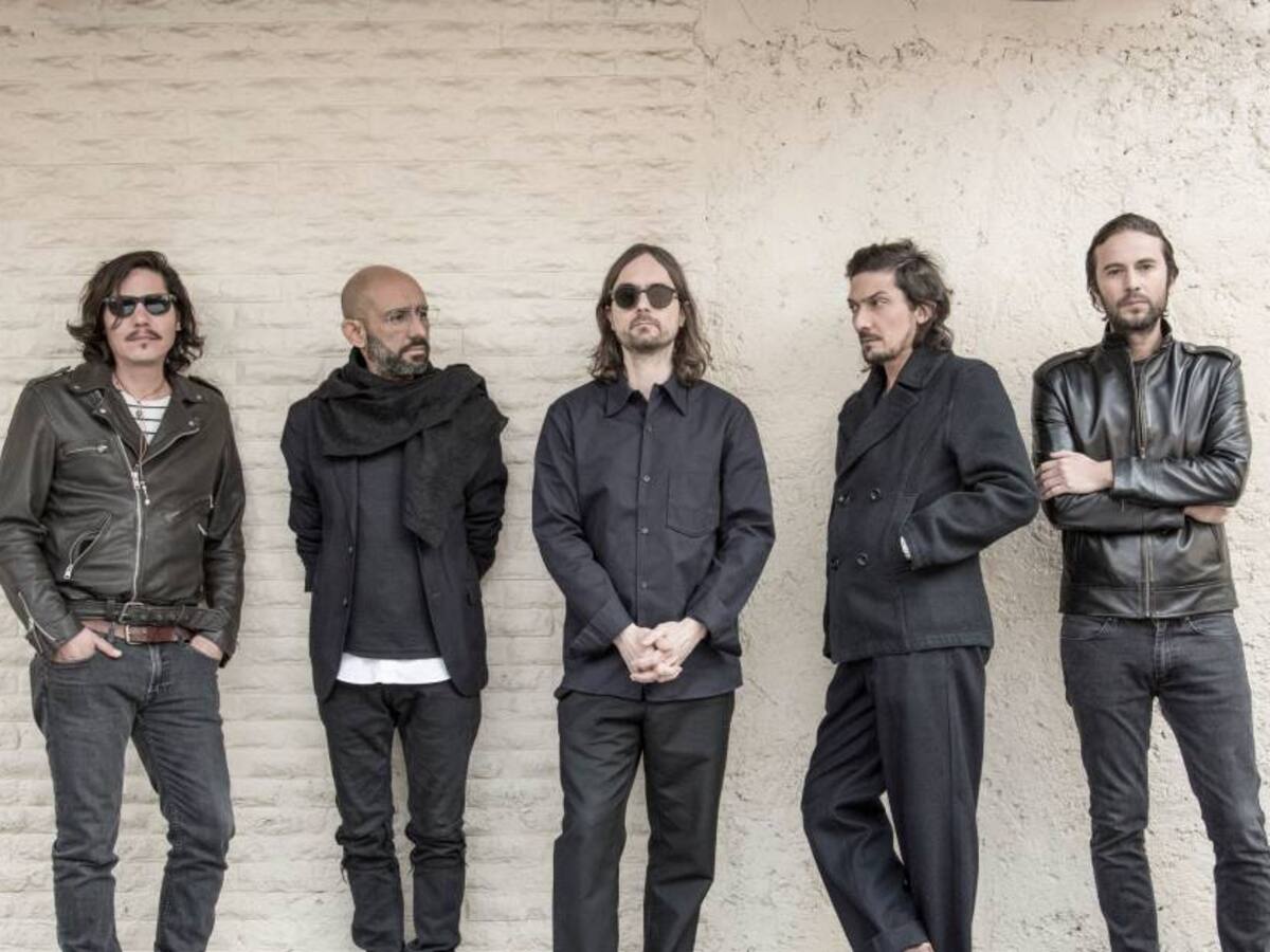 Zoe llega a Colombia con su gira “Sonidos de karmática resonancia”