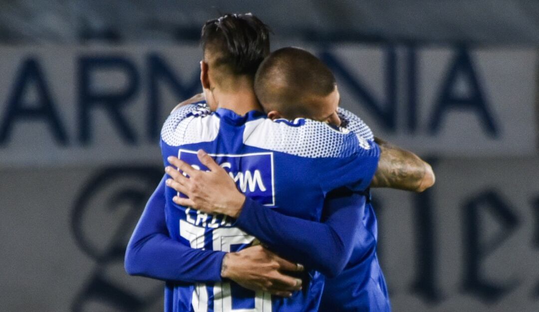 Cristian Arango y Juan Pablo Vargas celebrando en Millonarios 