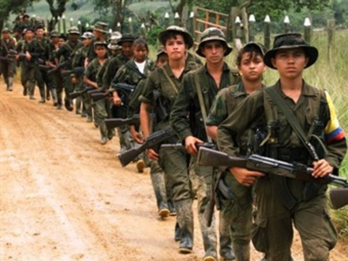 Las Farc usan comandos suicidas para hacer terrorismo, denuncia el Ejército