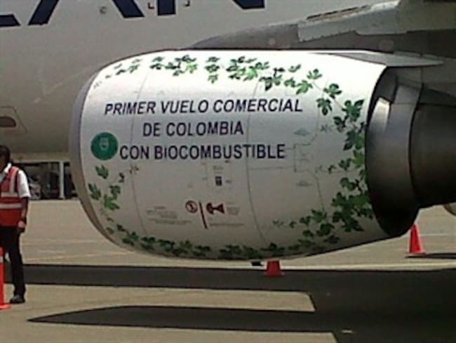Sin contratiempos se cumplió el primer vuelo comercial en el país con biocombustible
