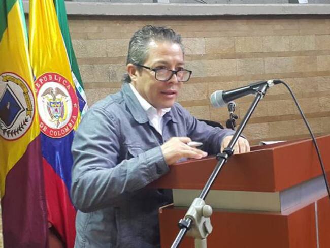 Denuncian al parlamentario Luciano Grisales por presunto constreñimiento