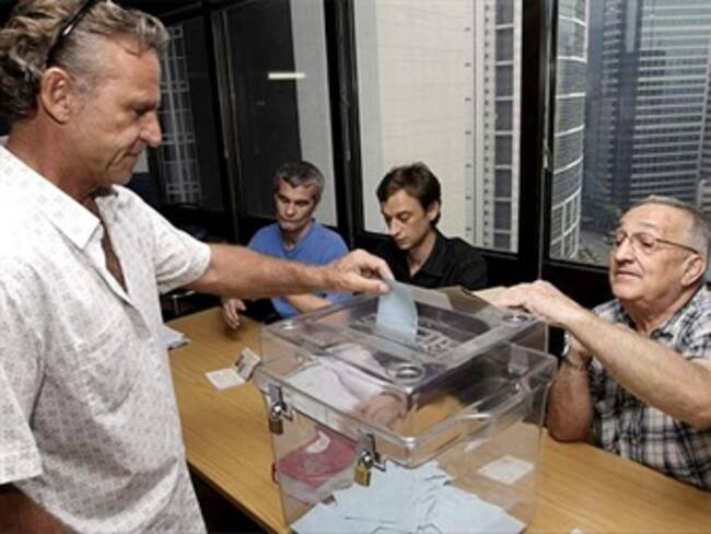 Desconocidos lanzaron dos granadas que no explotaron contra emisora griega