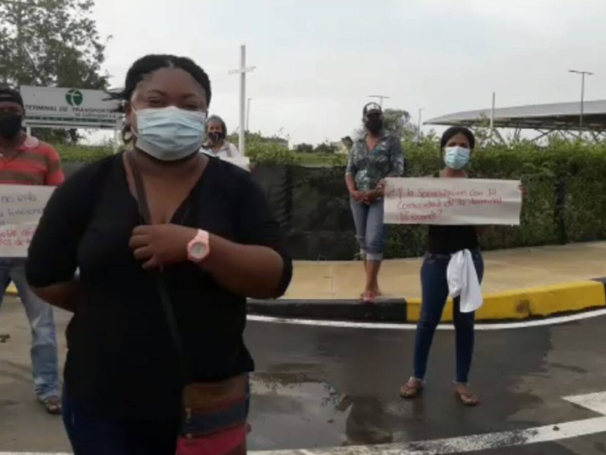 Tierra Baja impide inauguración de nueva Terminal de Transportes