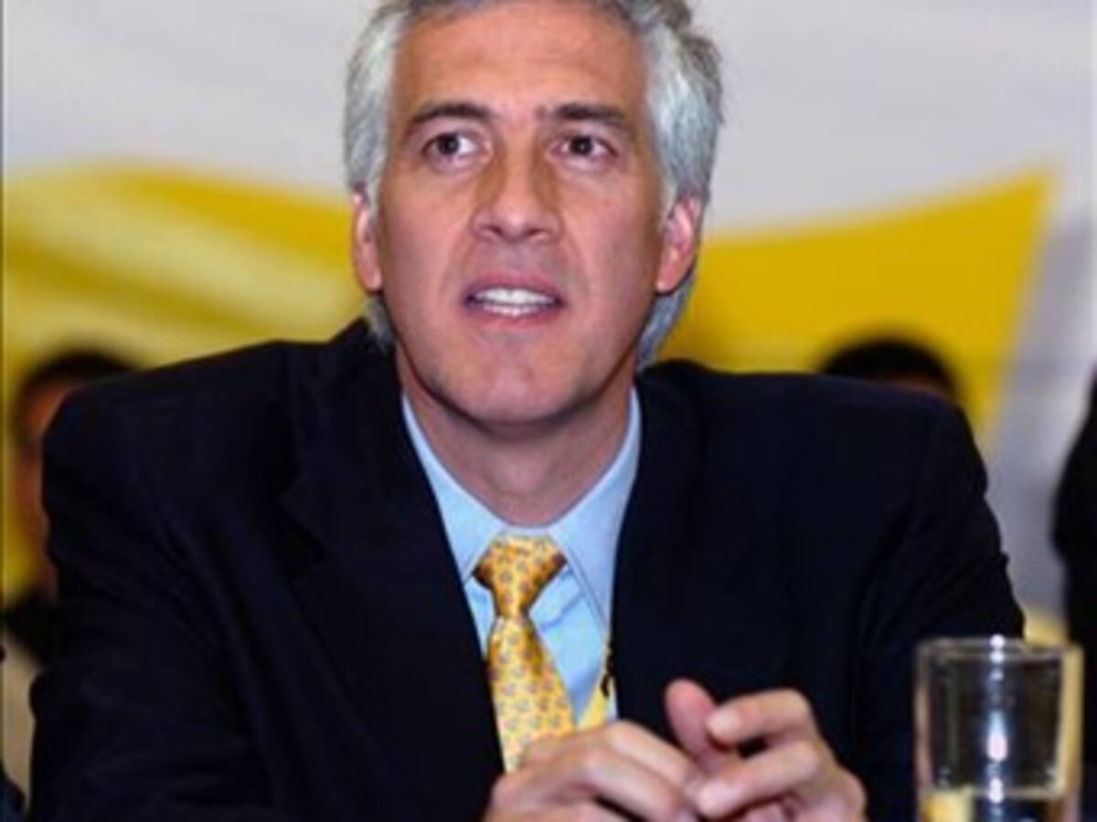 Alcalde de Bogotá no descarta disminuir horas de ‘pico y placa’