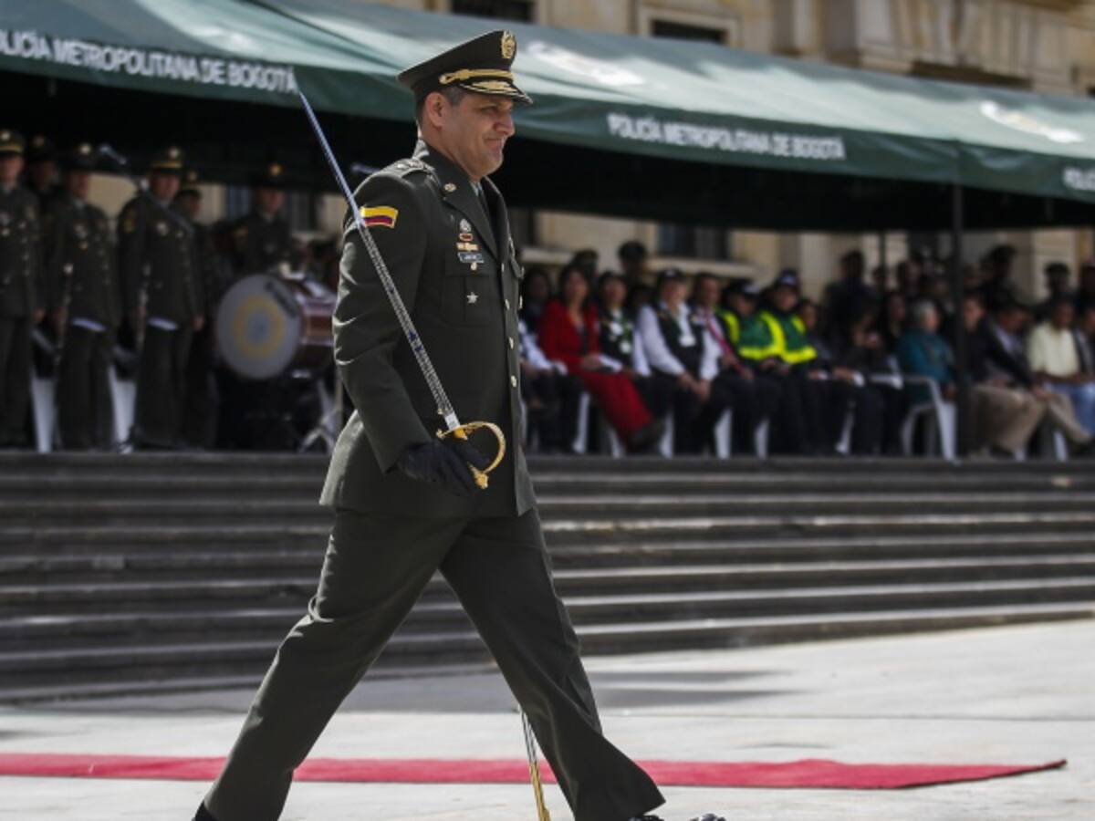 Privilegios para policiales con hijos menores son para oficiales y suboficiales: general Hoover Penilla