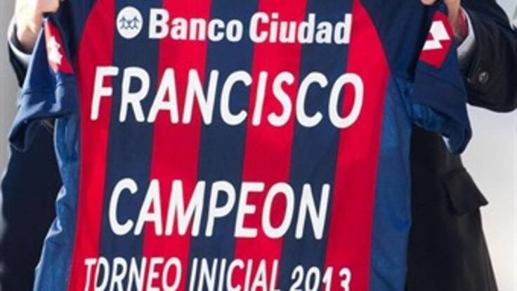 Papa dice que jugadores de San Lorenzo están locos por darle la copa