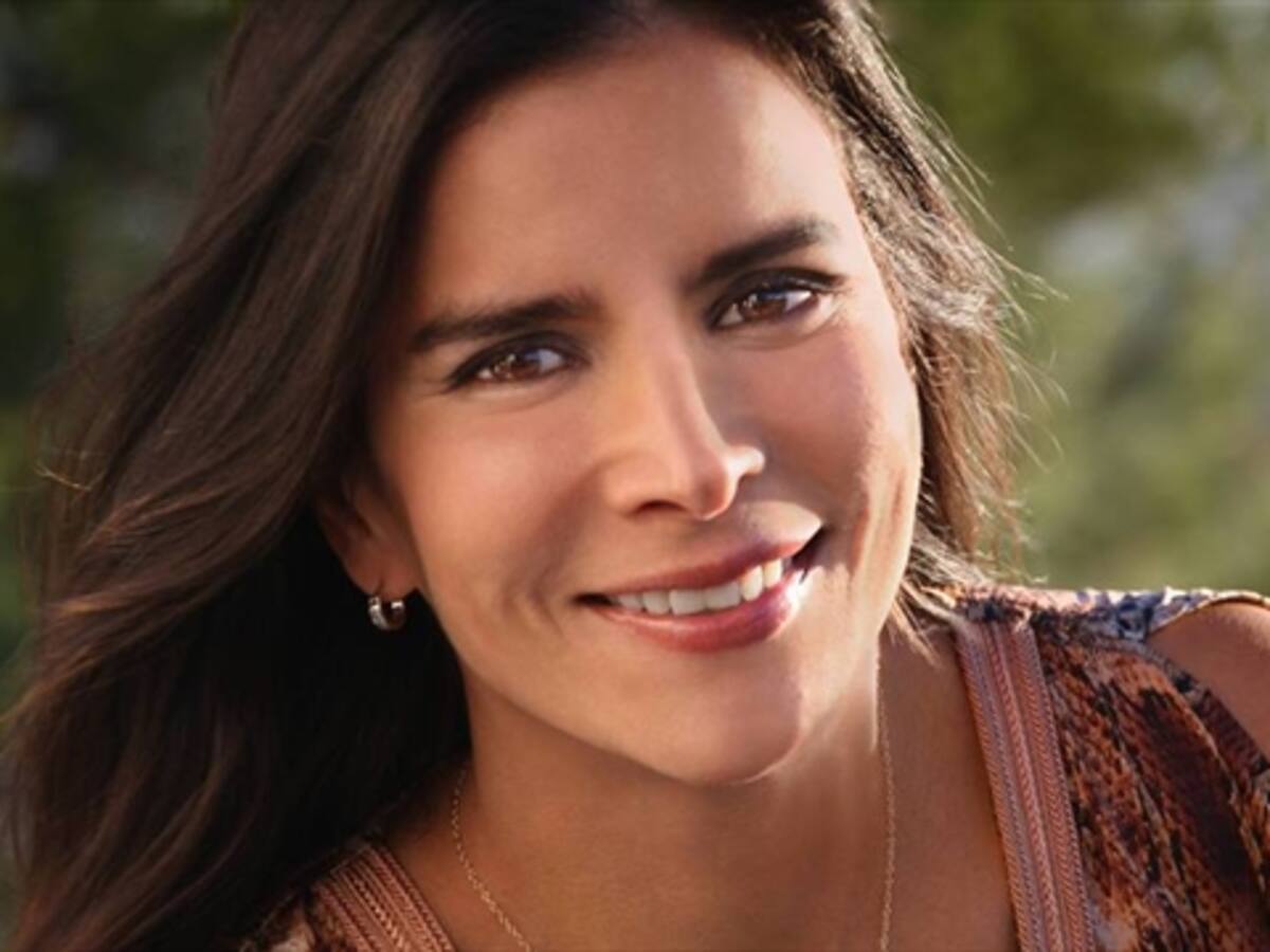 Patricia Velásquez, supermodelo venezolana, presenta su libro en la Filbo