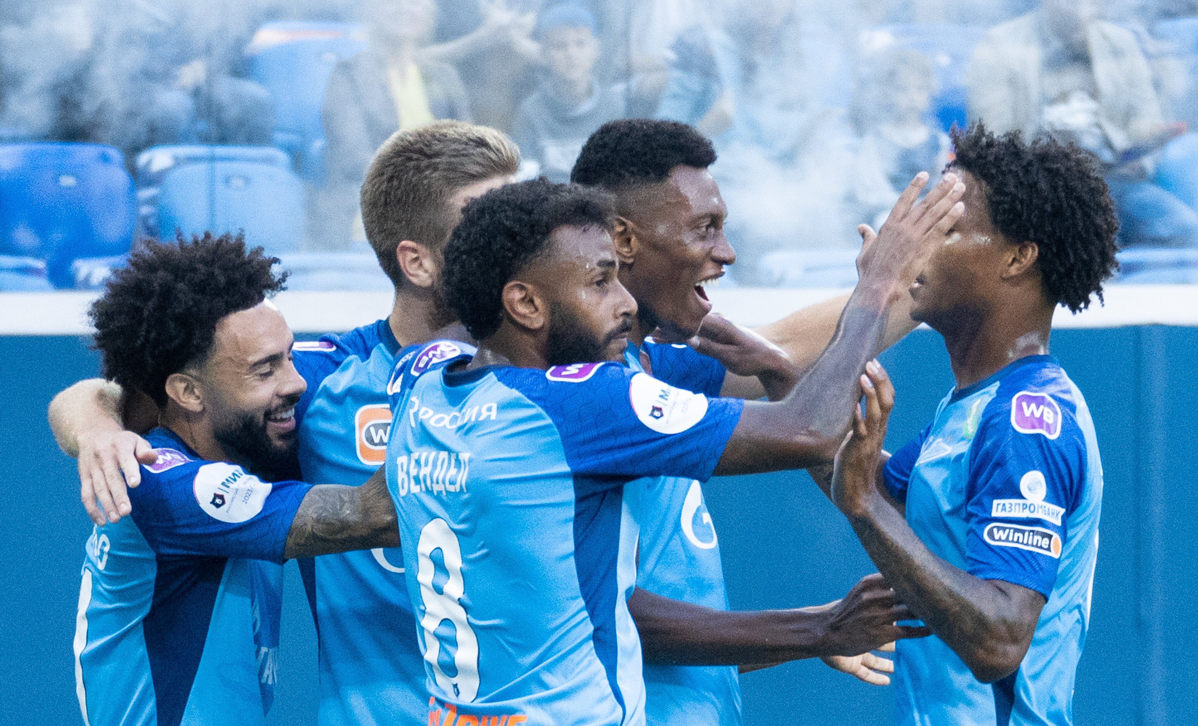 Mateo Cassierra celebra uno de sus dos goles ante Ural / Twitter: @zenit_spb