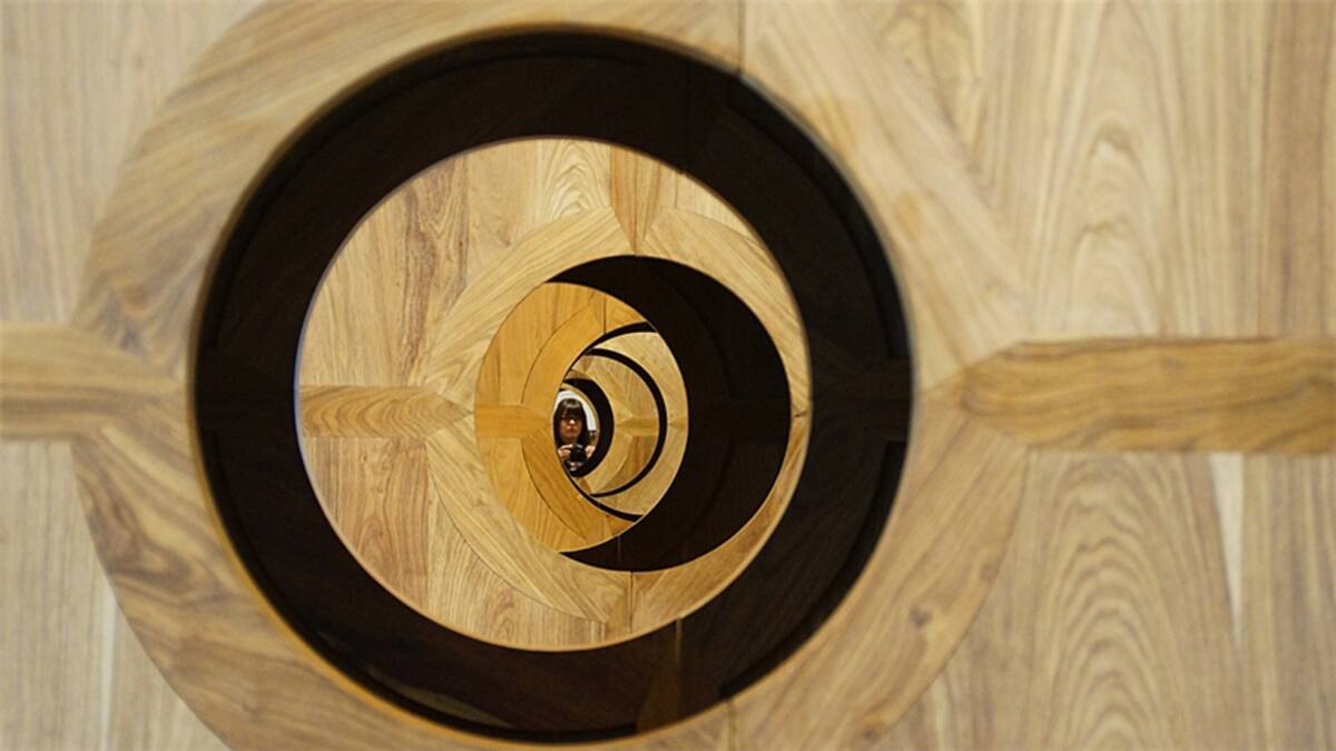 Estos 3.000 cangrejos pintados a mano, recuerdan el festín que organizó el artista y sus colaboradores luego de que su estudio fuera ocupado por las autoridades en Shanghái, al inicio de los problemas con las autoridades de su país.