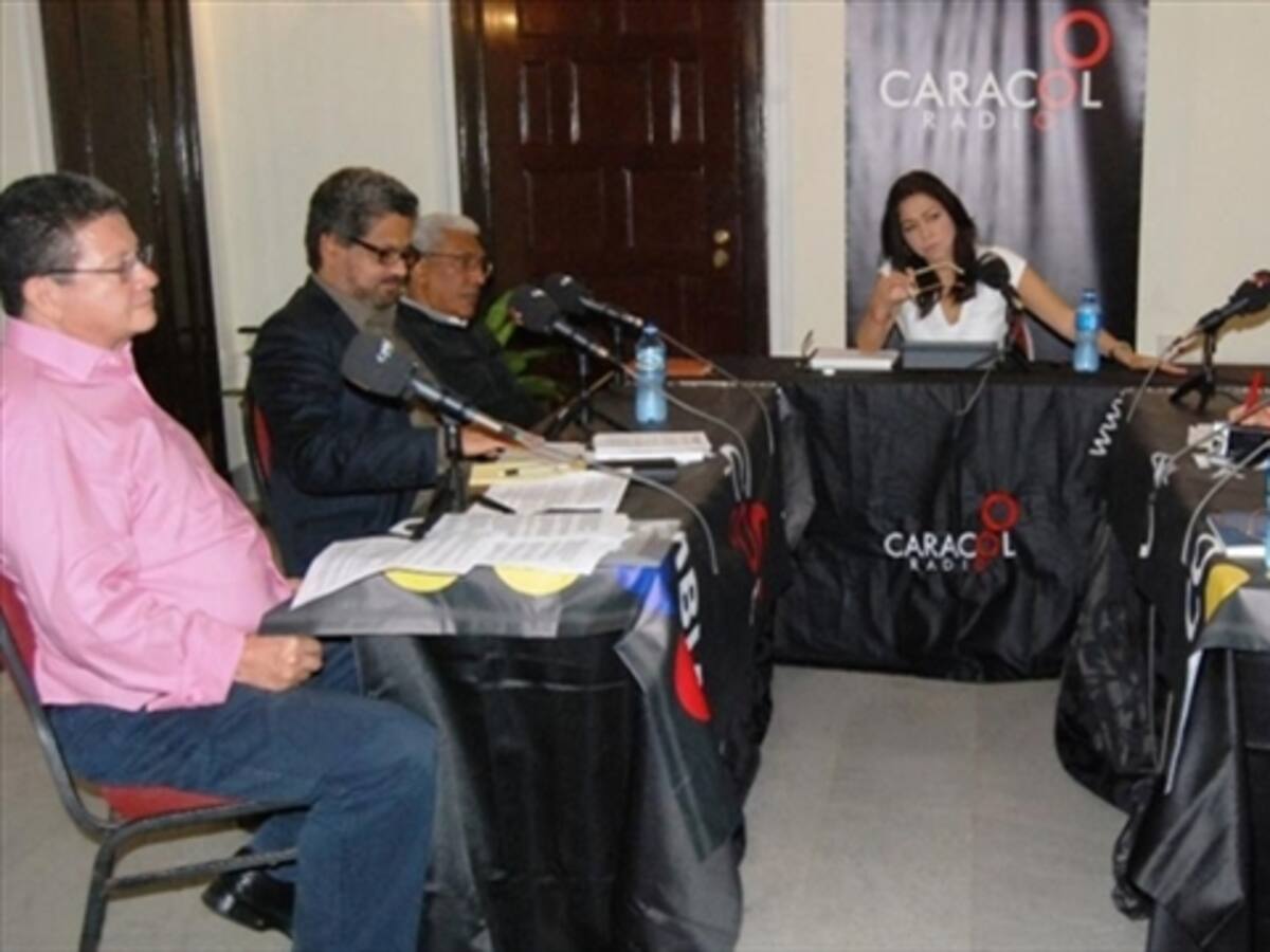 Escuche el audio del "Debate por la paz" de Hora 20 desde Cuba