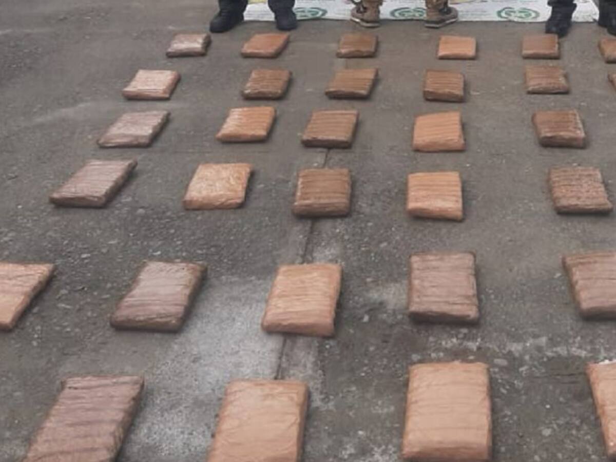 Incautan 18 kilos de marihuana en vías de Caldas