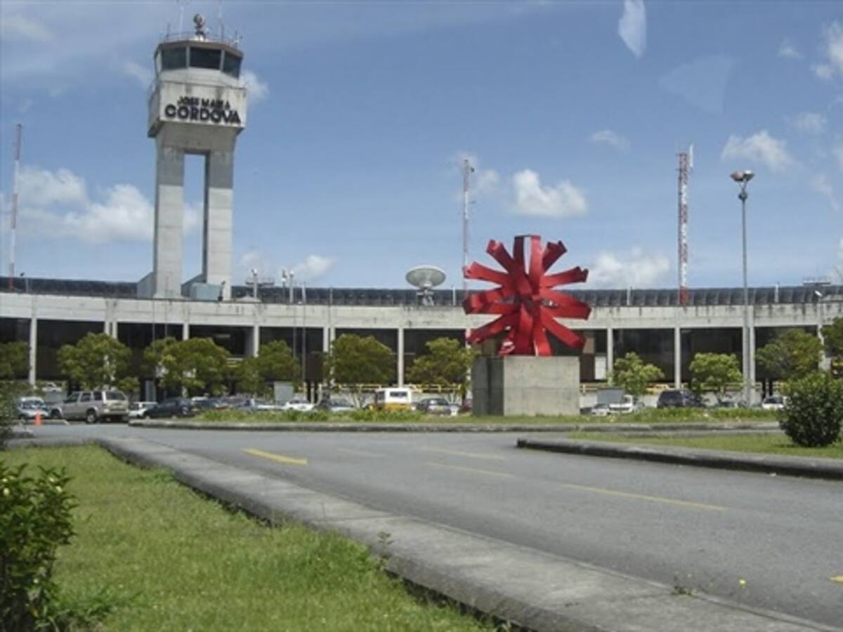 La aerolínea española Iberia llega hoy a Medellín y Cali