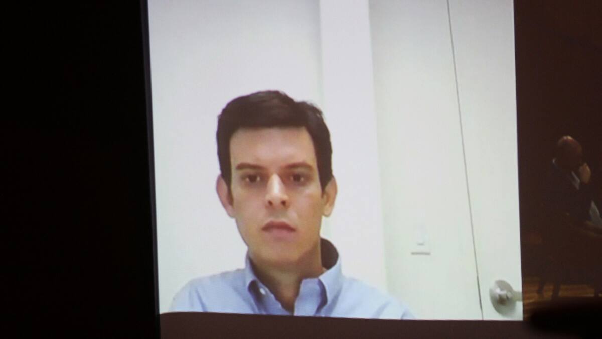Abogado de Alejandro Lyons renunció luego de ser cuestionado por incapacidades