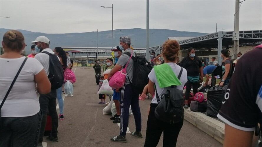 Tienditas en la frontera. Foto: Cortesía