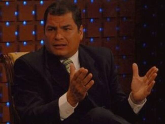Rafael Correa advierte respuesta militar si Colombia agrede a su país