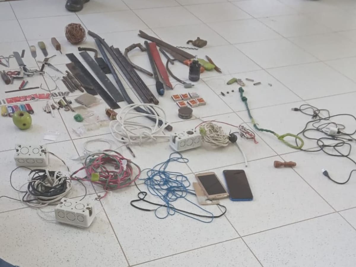 Encontraron armas cortopunzantes y celulares en centro de reclusión para menores en Turbaco, Bolívar