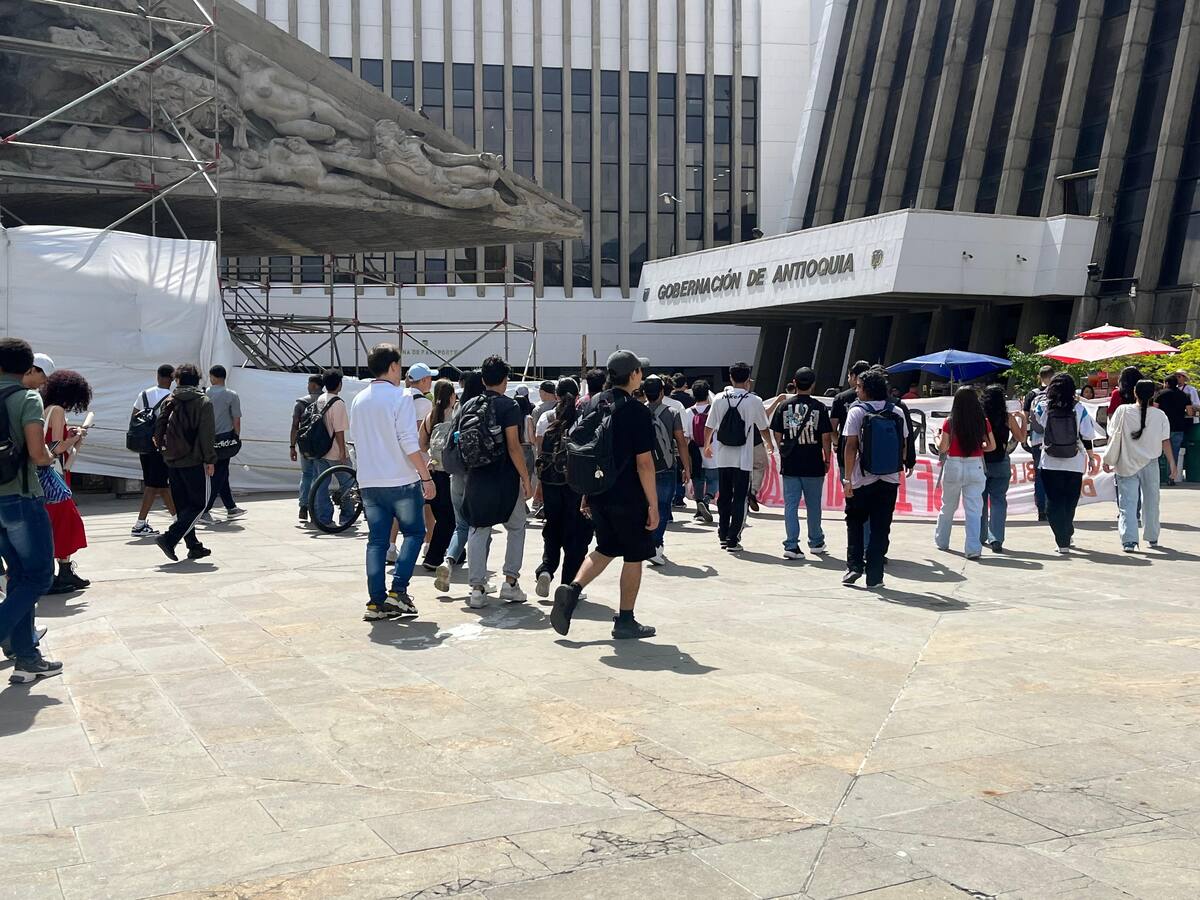 Tensión entre estudiantes y la Asamblea de Antioquia por discusión sobre las estampillas