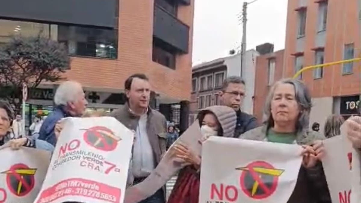 Habitantes y comerciantes piden al alcalde Galán detener las obras de la Carrera Séptima