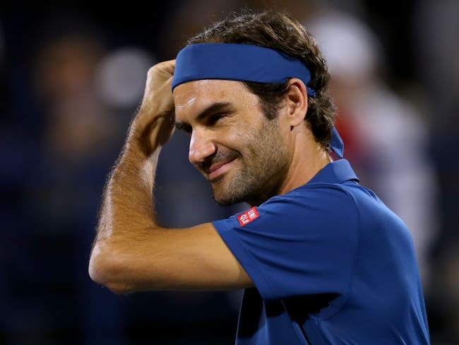 Federer avanzó a semifinales en Dubái y se acerca a su título 100