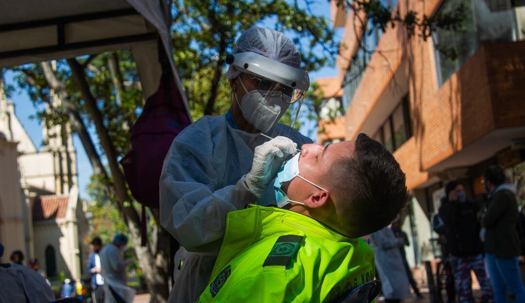 Frene la cadena de contagios