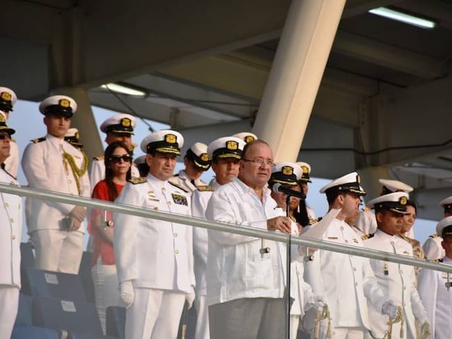 106 jóvenes se graduaron como oficiales de la Armada Nacional en Cartagena