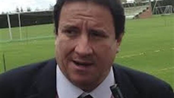 César Pastrana desmiente negociaciones con el volante Giovanni Moreno