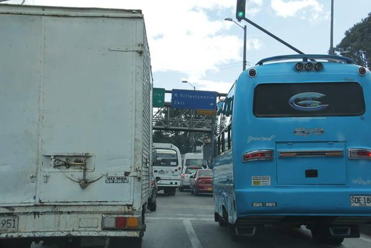 Desde el 24 de diciembre la terminal de transporte y el aeropuerto El Dorado han estado con gran afluencia de pasajeros que irán a otras ciudades o países para disfrutar de las fiestas de esta época. Fin de año no será la excepción.