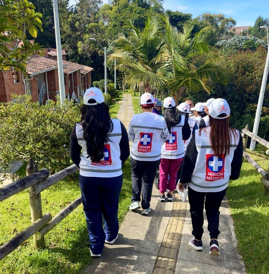 Envigado implementa 13 nuevos Equipos Básicos de Salud. Foto: Alcaldía de Envigado.