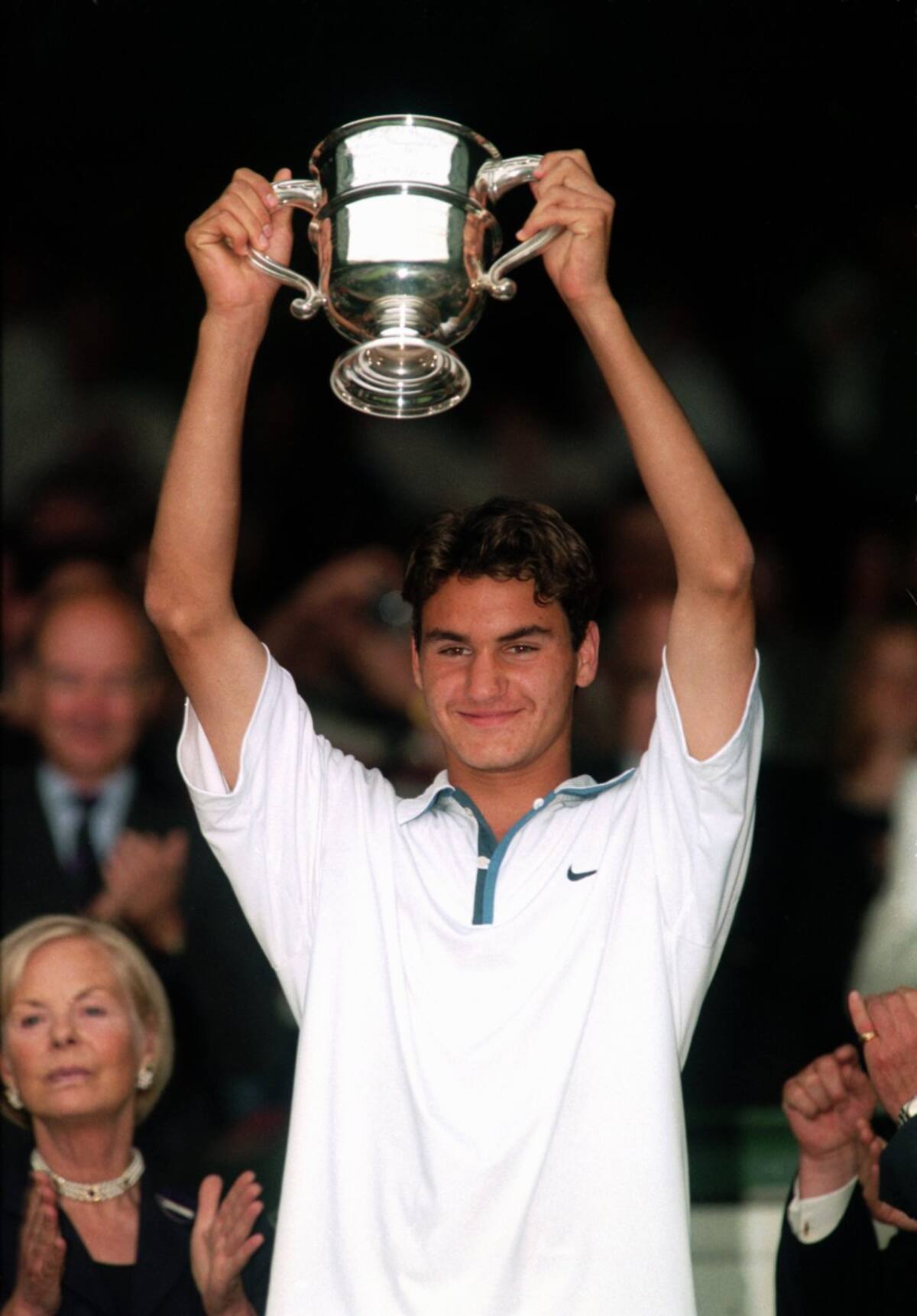 Roger gana el trofeo individual en la categoría juvenil. 5 julio 1999. 